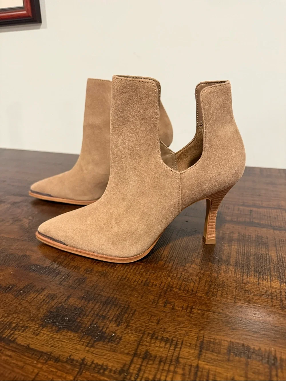 Vince Camuto vince camuto
